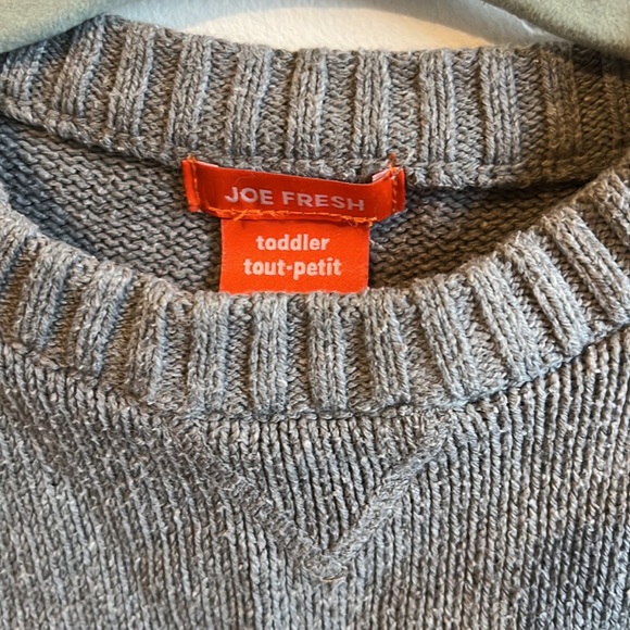 Sweater for kids 3T - Picture 2 of 5